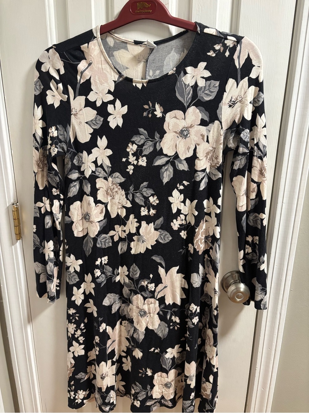 Old Navy Black & Cream Floral Long Sleeve Swing Dress Size XS